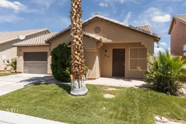 919 Adobe Dr, Mesquite, NV 89027