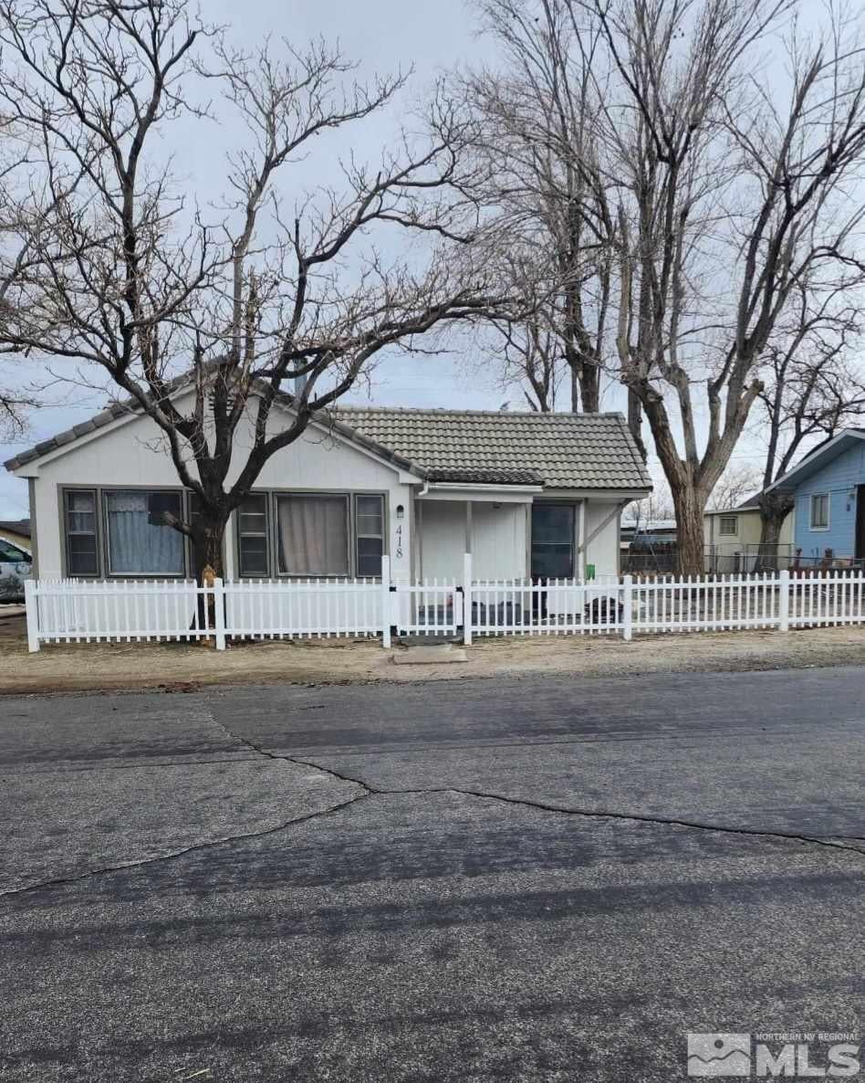 418 G St, Hawthorne, NV 89415 ERA