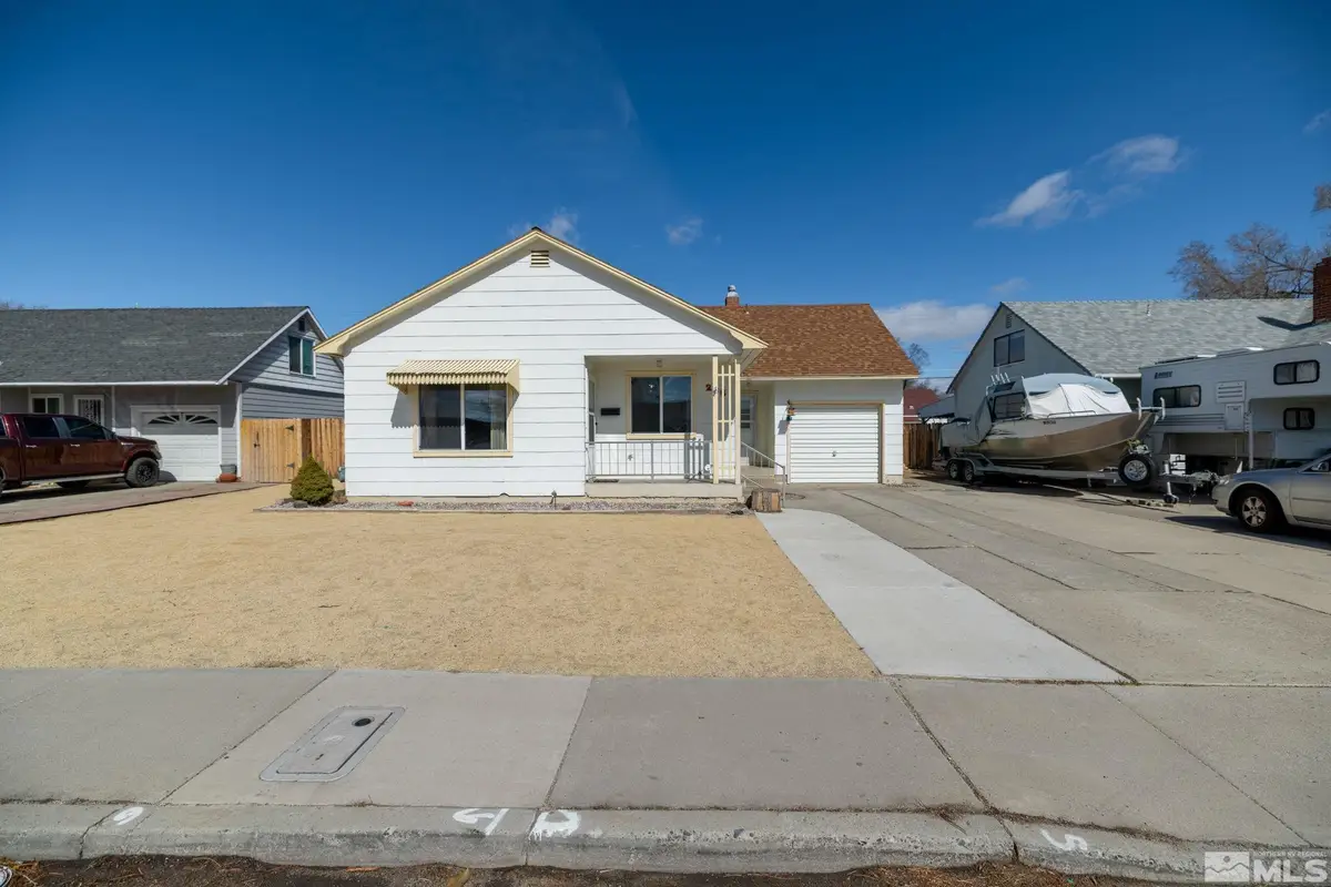 256 Prater Way, Sparks, NV 89431 - #1