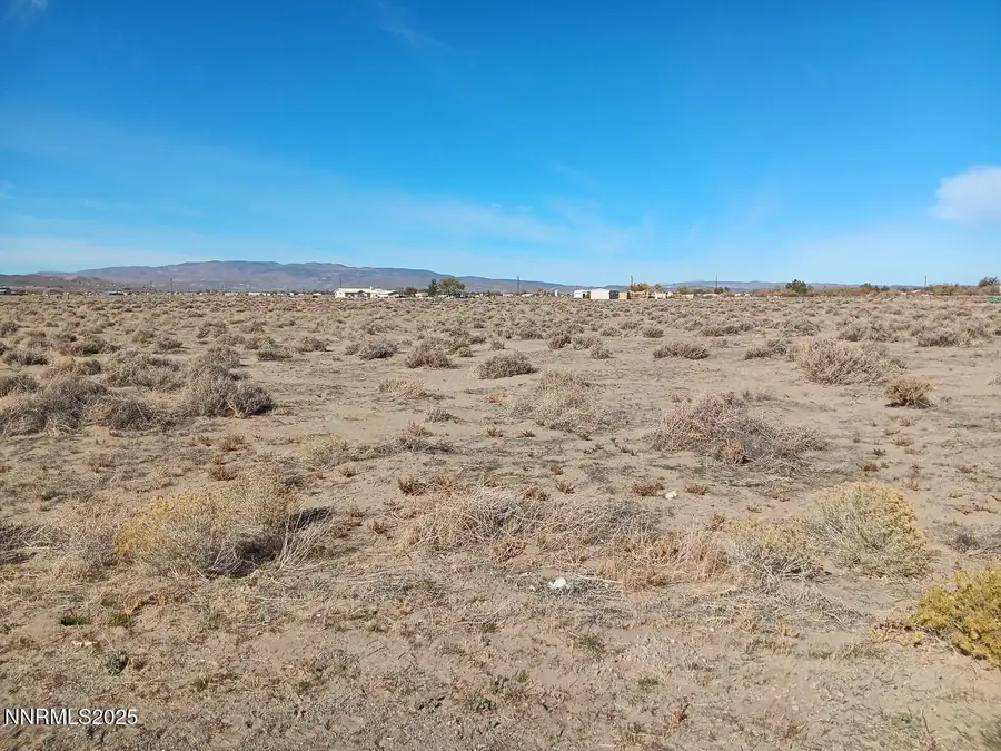 2280 E Deer Street, Silver Springs, NV 89429 - Image #2