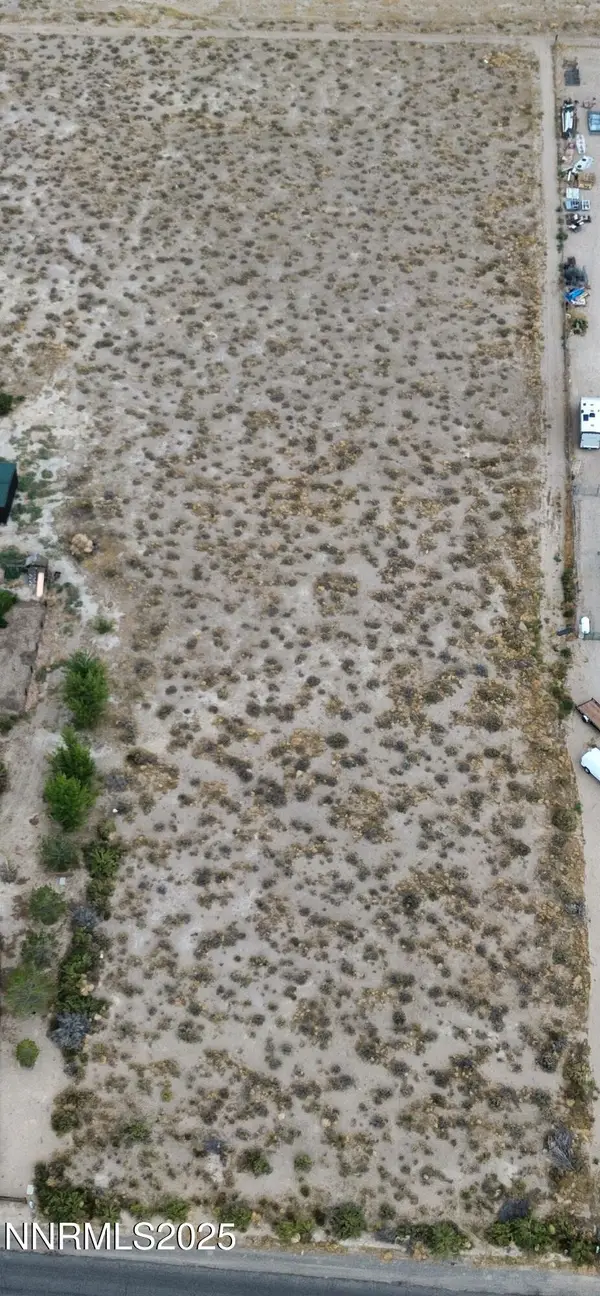 98 N Bybee Lane, Yerington, NV 89447