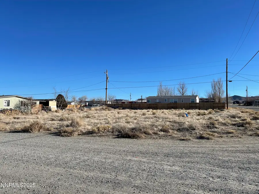 38 Buffalo Lane, Yerington, NV 89447 - Image #2