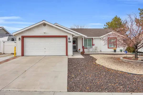 1370 White Bluffs Circle, Fernley, NV 89408