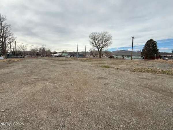 22 Snyder Avenue, Yerington, NV 89447