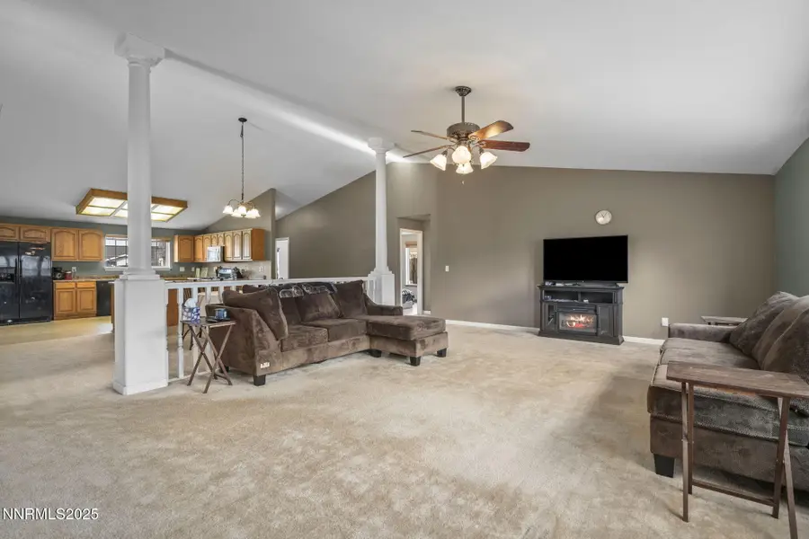 533 Dutch Oven Court, Fernley, NV 89408 - Image #2