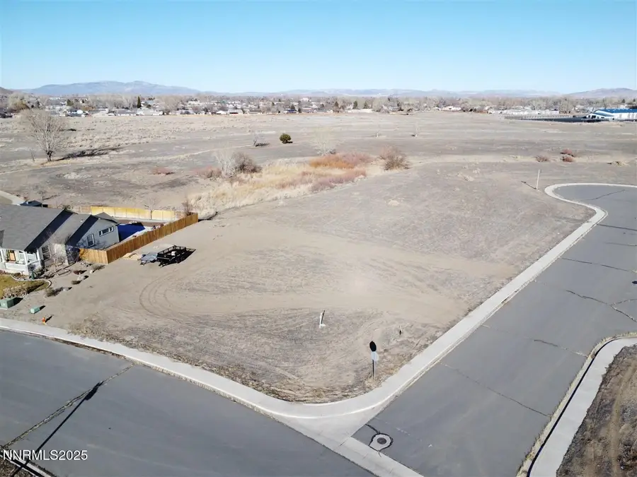 422 Seminole Drive, Yerington, NV 89447 - Image #3