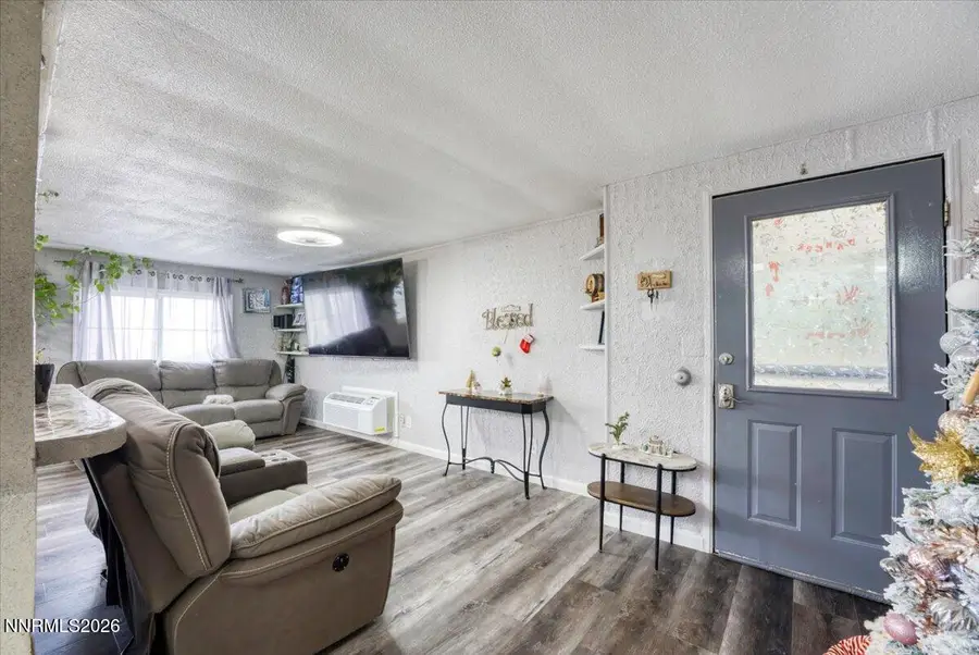 985 Villa Way, Fernley, NV 89408 - #2