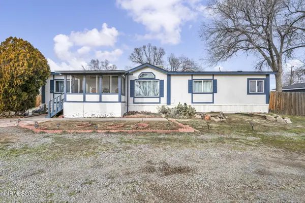 5556 Mark Circle, Sun Valley, NV 89433