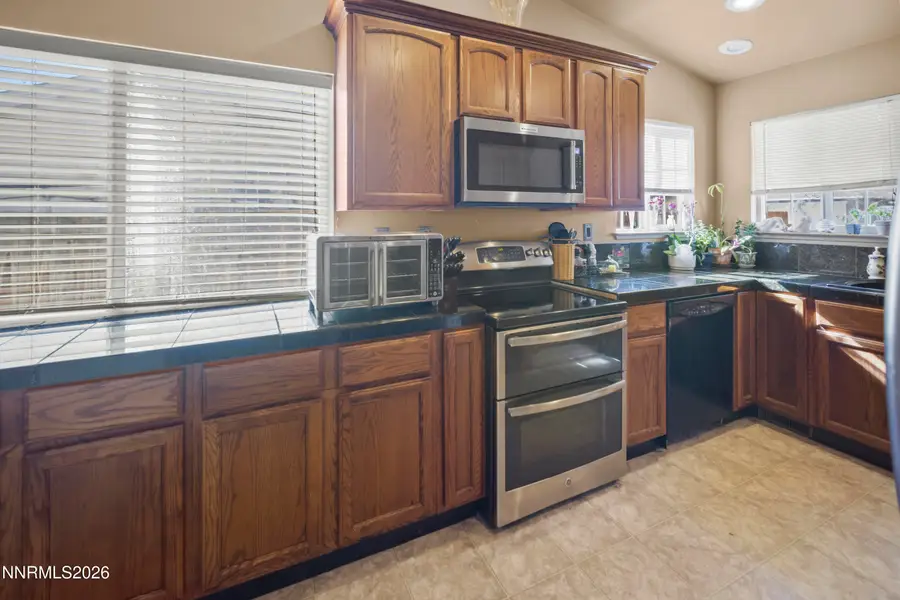 504 Summer Street, Fernley, NV 89408 - #2