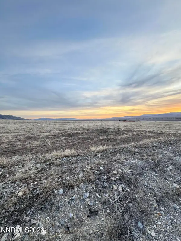 11695 Mammoth Pool Road, Lovelock, NV 89419