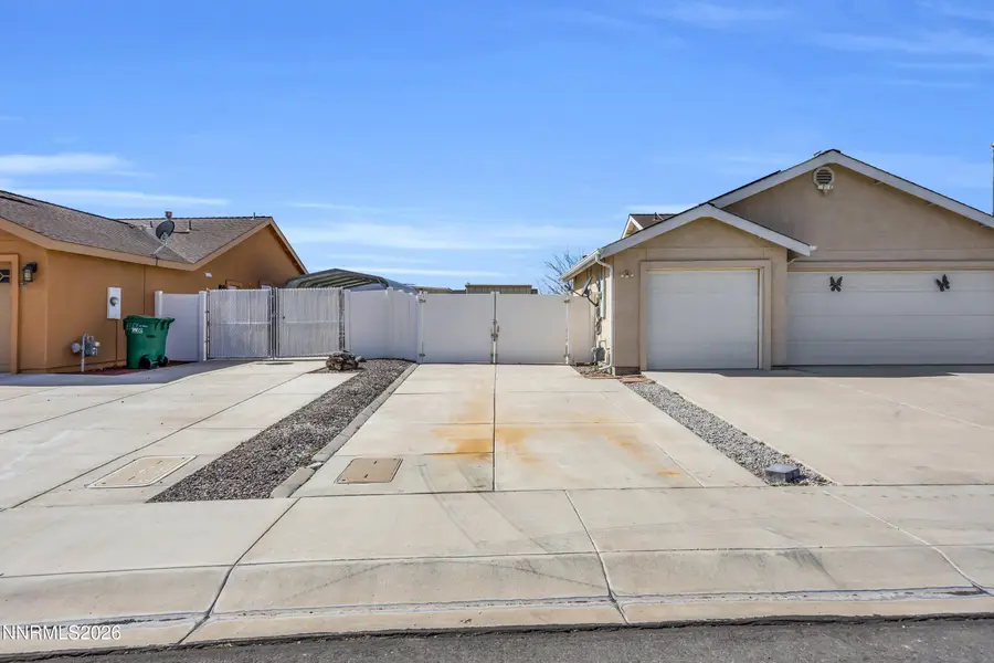 1382 White Bluffs Circle, Fernley, NV 89408 - #3