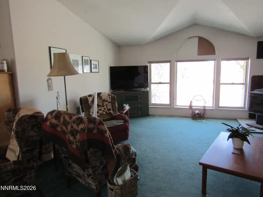 41 S Bybee Lane, Yerington, NV 89447 - #3