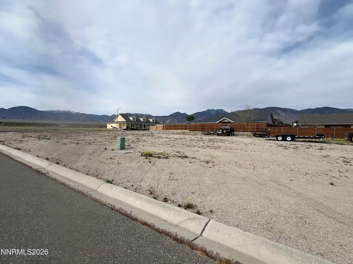 255 Sage Street, Hawthorne, NV 89415 - #1