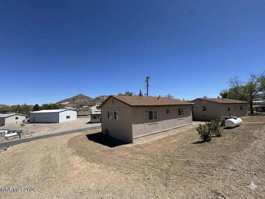 225 E Magnolia Avenue, Tonopah, NV 89049 - #2