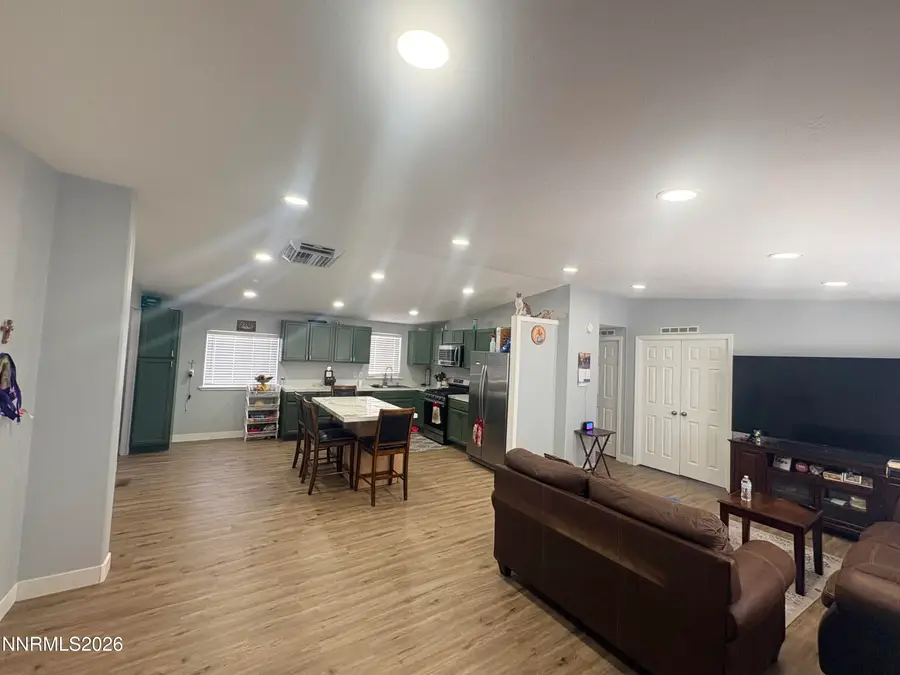 220 Parkland Way, Fernley, NV 89408 - #3