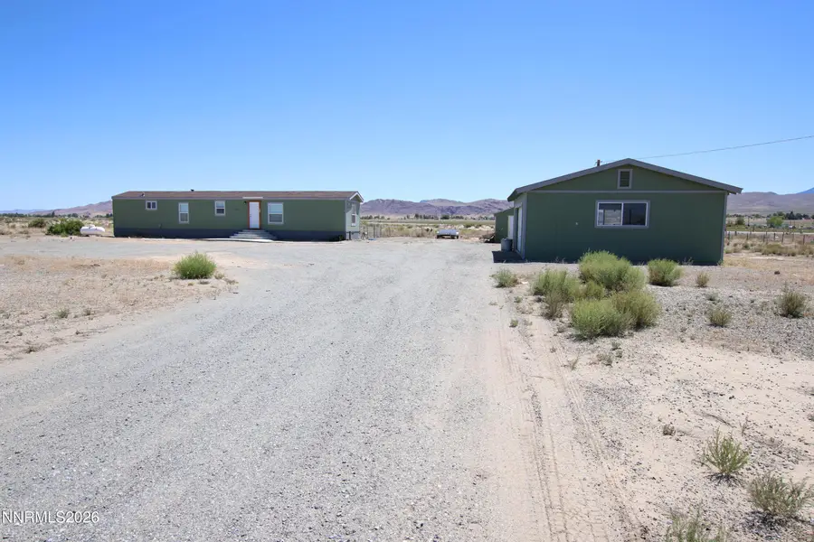 8 Falcon Way, Yerington, NV 89447 - #3