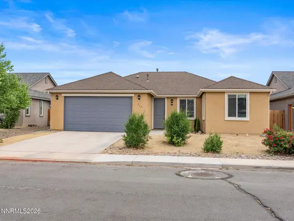564 Country Hollow Drive, Fernley, NV 89408