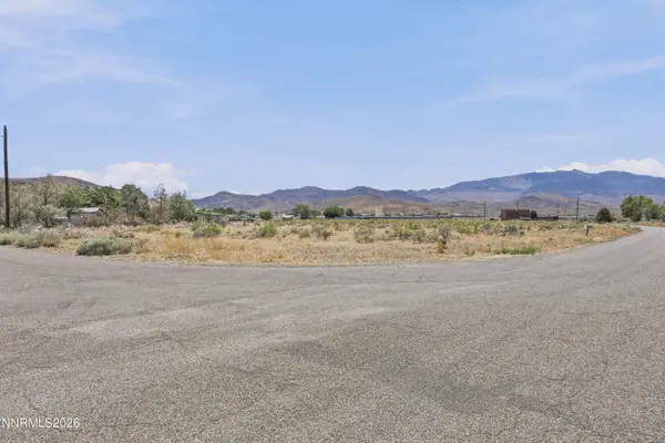 19 Wells Fargo Avenue, Dayton, NV 89403