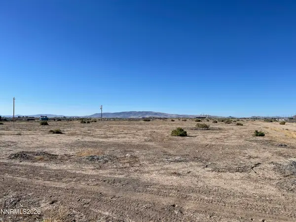 1635 Lake Avenue, Silver Springs, NV 89429