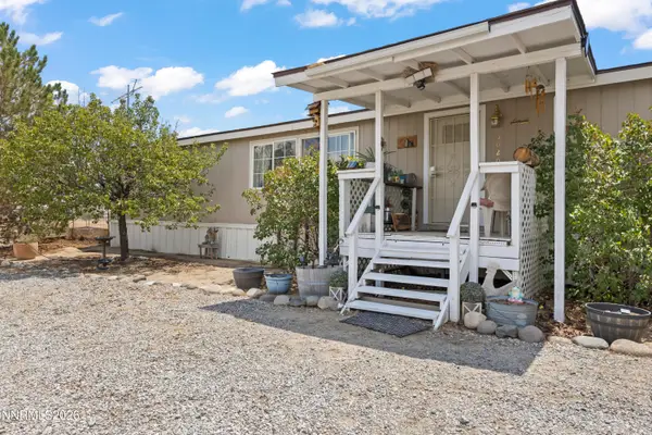 5020 White Oak Drive, Silver Springs, NV 89429
