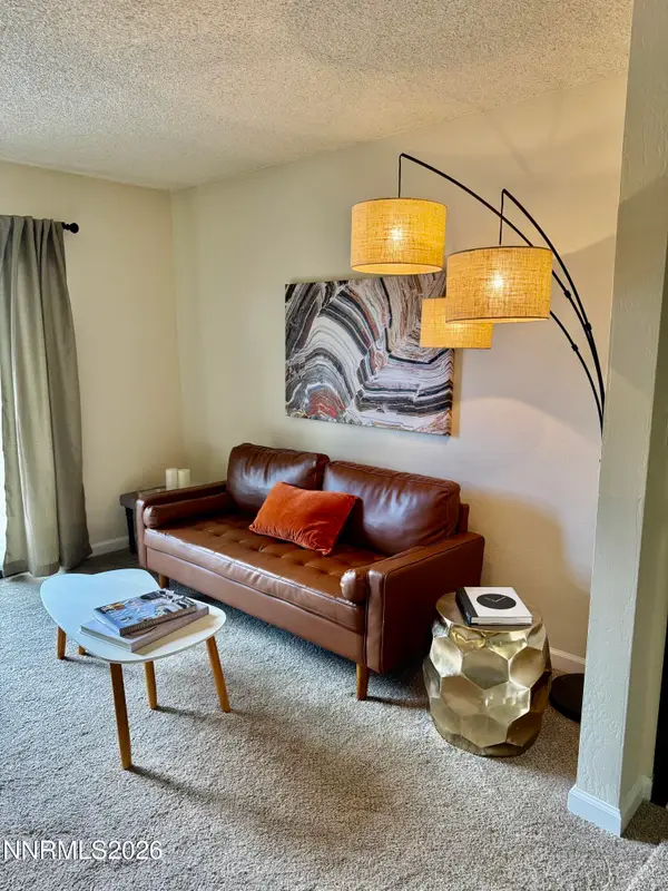 2955 S Lakeside Drive #UNIT 202, Reno, NV 89509