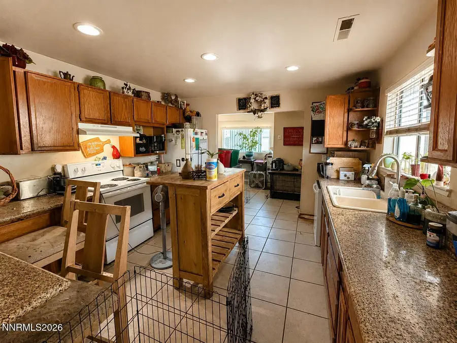305 W 2nd Avenue, Sun Valley, NV 89433 - #3