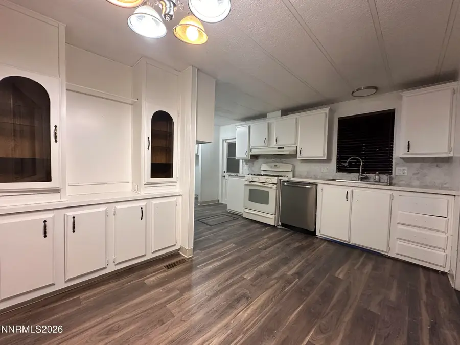 410 Parkland Way, Fernley, NV 89408 - #2