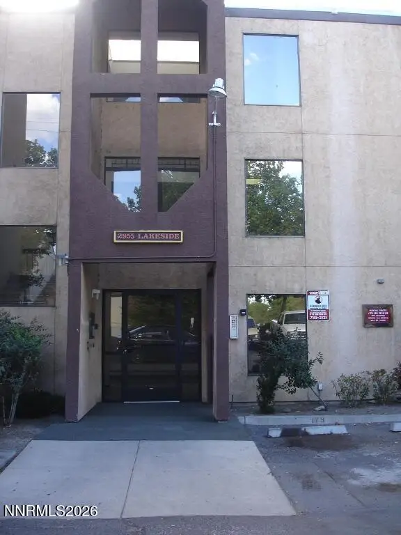 2955 Lakeside Drive #UNIT 324, Reno, NV 89509