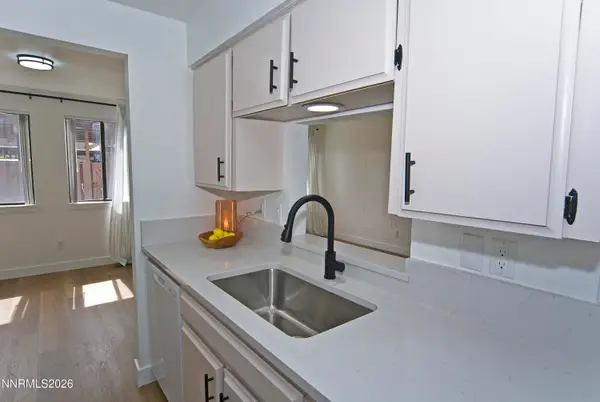 121 Lake Glen Drive, Carson City, NV 89703
