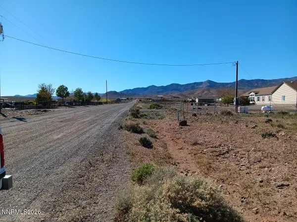 12460 Seneca Road, Stagecoach, NV 89429