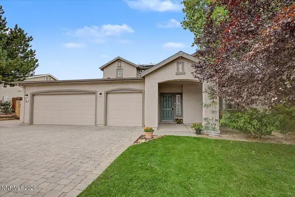 866 N University Park Loop, Reno, NV 89512