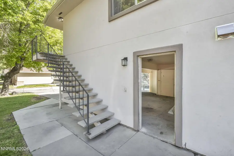 705 Jamaica Avenue #APT 4, Reno, NV 89502 - #2