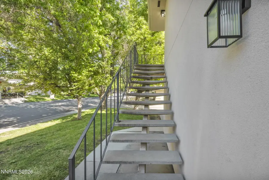 705 Jamaica Avenue #APT 4, Reno, NV 89502 - #3
