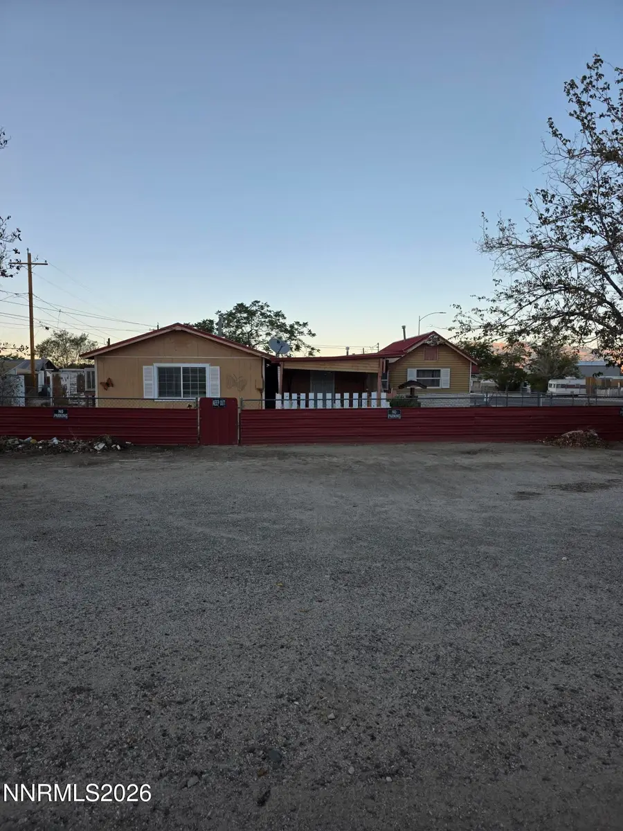 215 E Street, Hawthorne, NV 89415 - #2