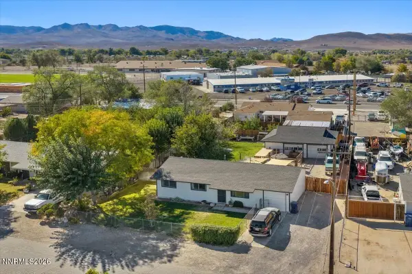 410 Curry Drive, Fernley, NV 89408