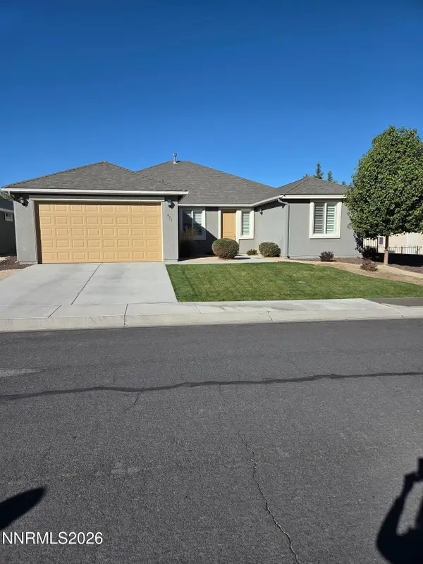 421 Dog Leg Drive, Fernley, NV 89408