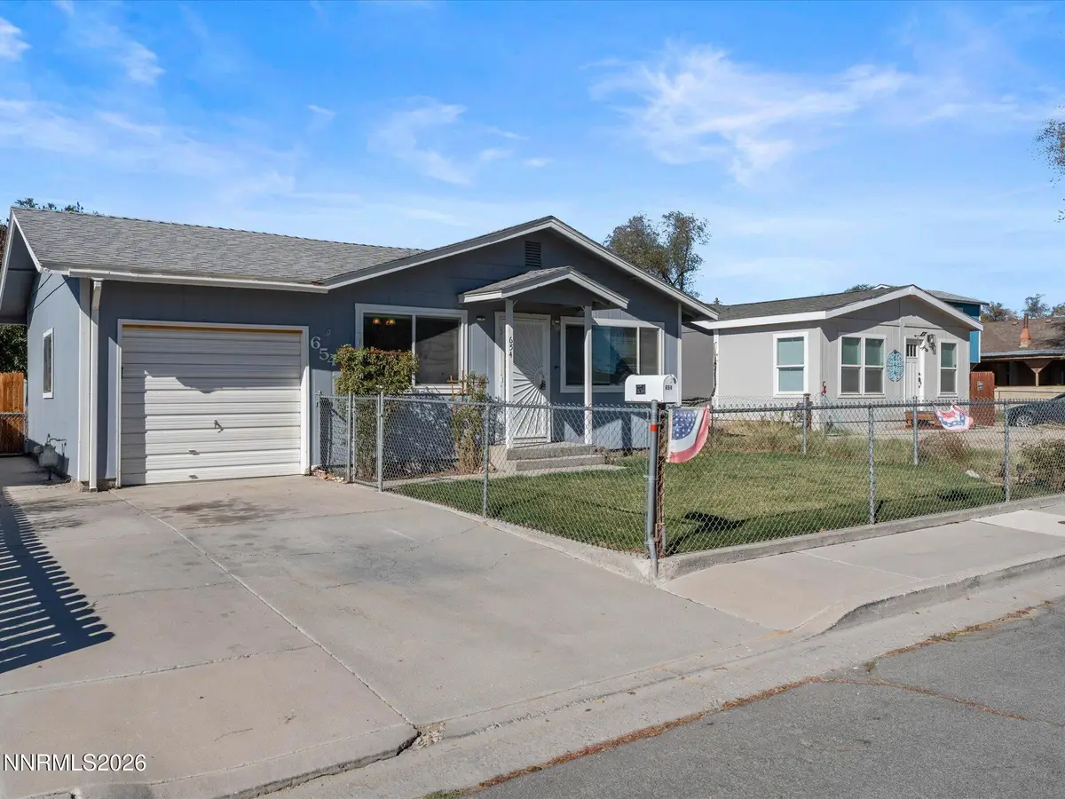 654 Douglas Street, Fallon, NV 89406 - #1