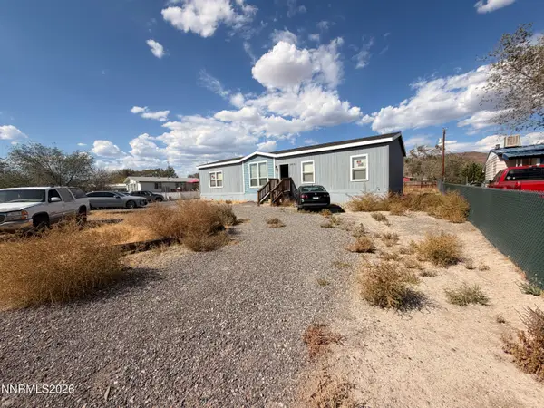 1075 Donner Trail, Silver Springs, NV 89429