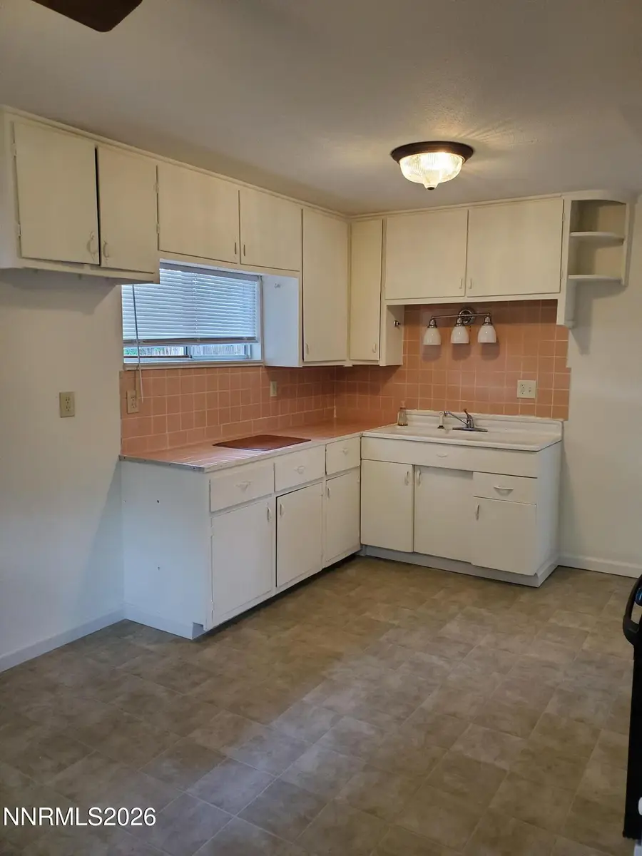 1846 I Street, Sparks, NV 89431 - #3