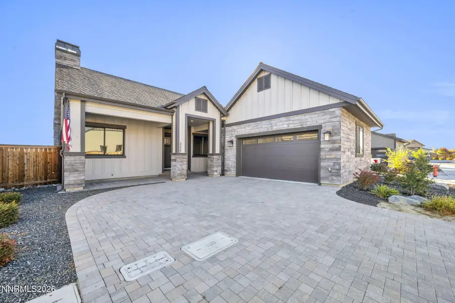 3325 Red Leaf Drive, Carson City, NV 89703 - #2