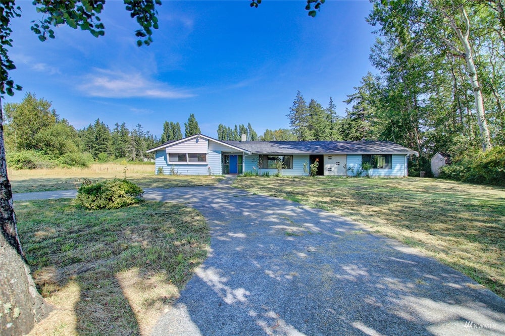 2704 Crescent Acres Road, Oak Harbor, WA 98277 ERA