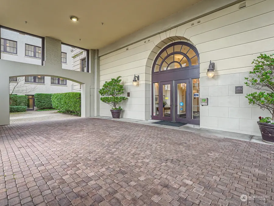 201 Galer Street #223, Seattle, WA 98109 - #2