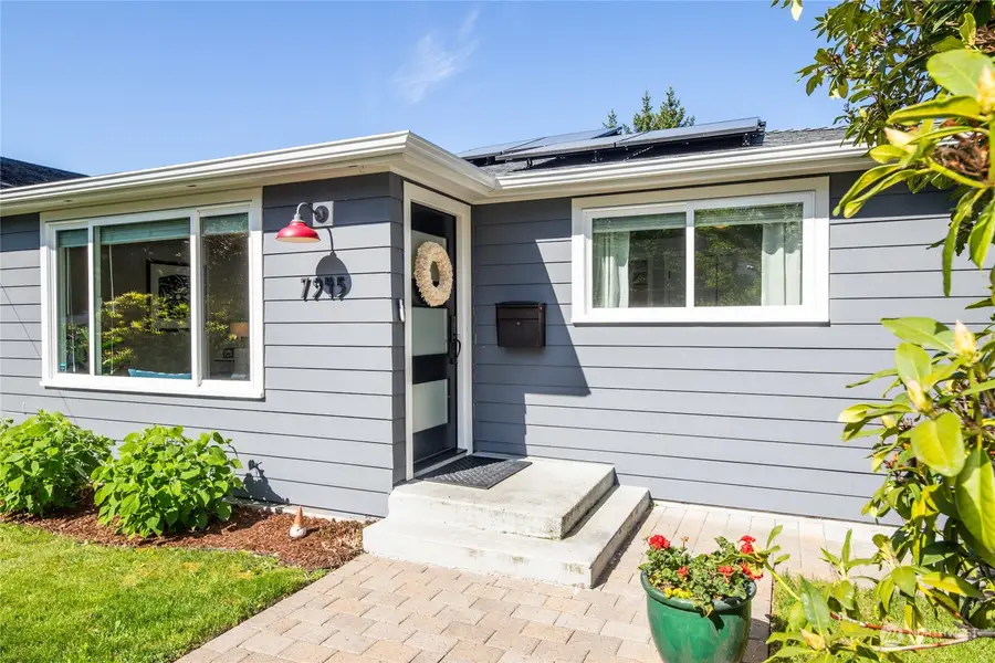 7945 17th Avenue Sw, Seattle, WA 98106 - #2