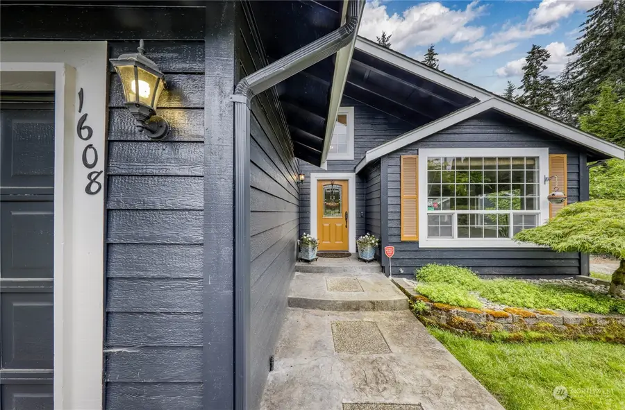 1608 37th Street Nw, Gig Harbor, WA 98335 - Image #2