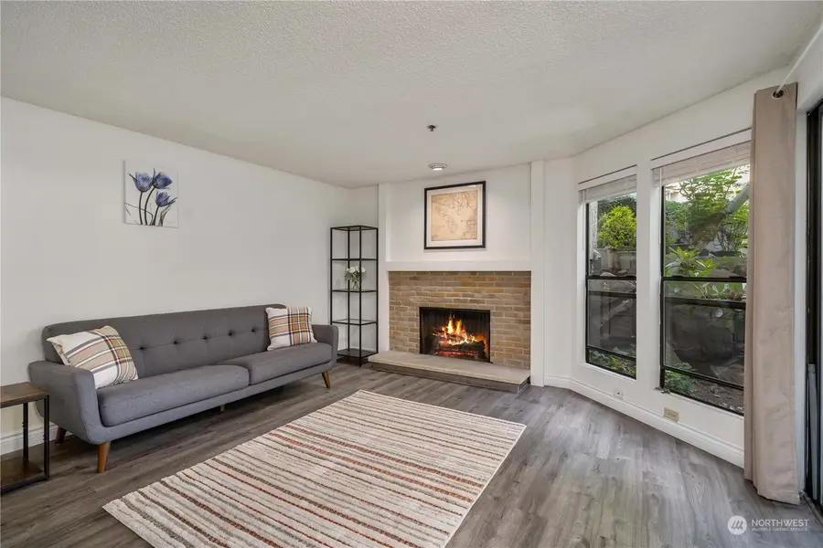 15209 Sunwood Blvd #B 21, Tukwila, WA 98188 - #3