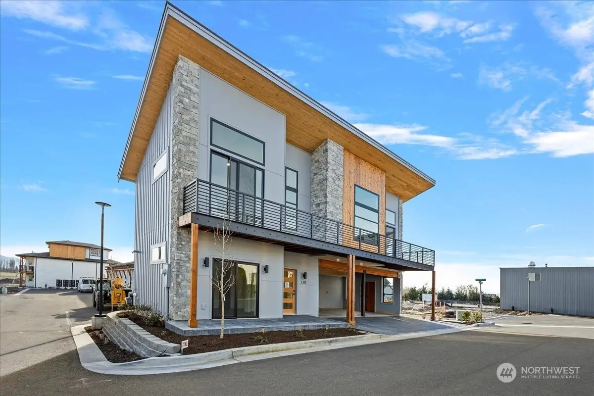 120 Skipping Stone Loop, Lynden, WA 98264 - #1