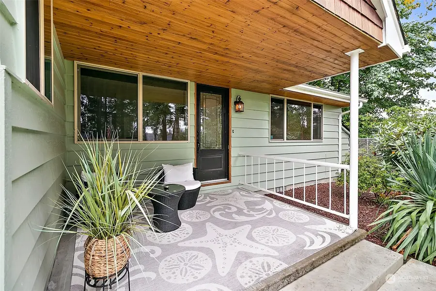 341 E Island Lake Drive, Shelton, WA 98584 - Image #2