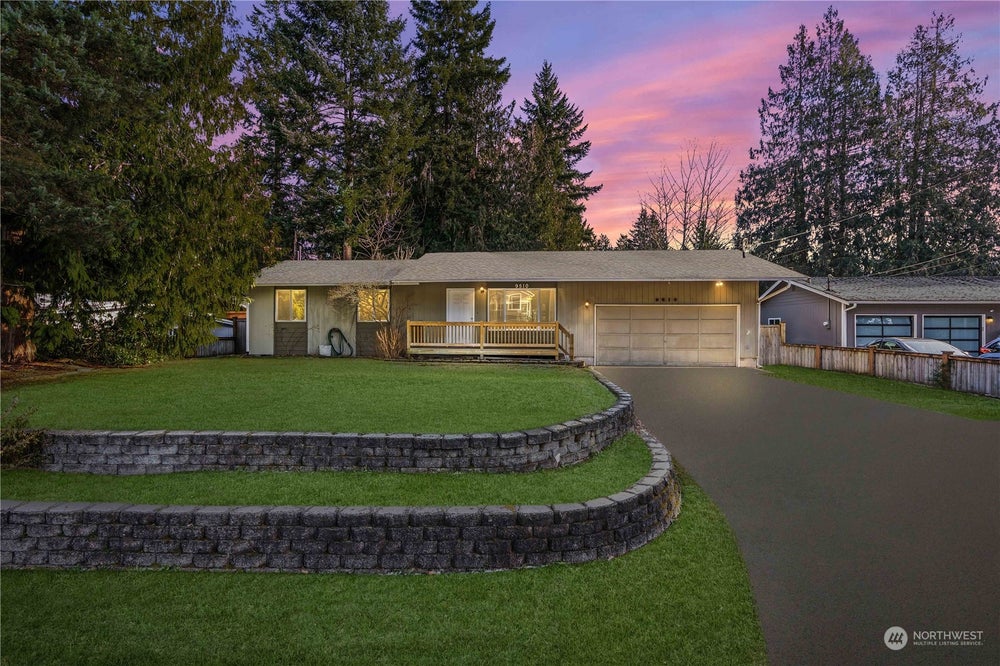 9510 202nd Avenue E, Bonney Lake, WA 98391 ERA
