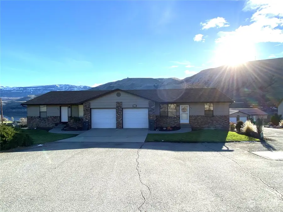 986 Highline Drive, East Wenatchee, WA 98802 - #2