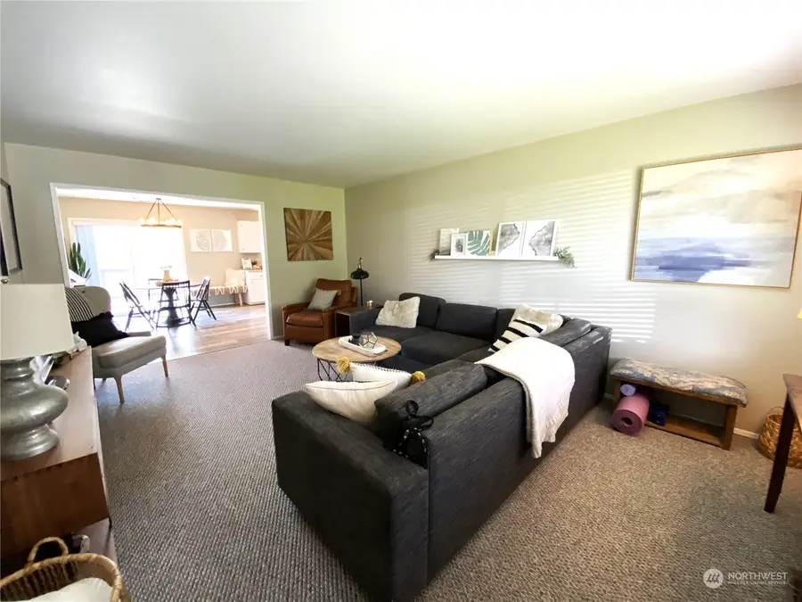 986 Highline Drive, East Wenatchee, WA 98802 - #3